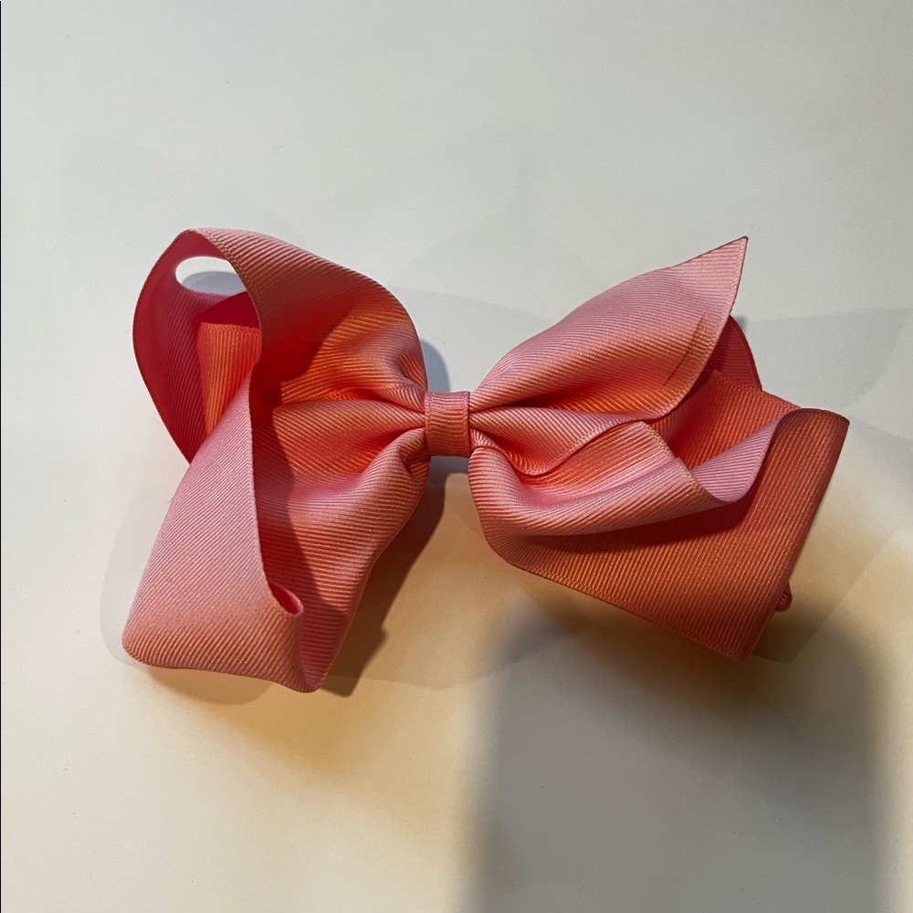 💐2 for $15💐 Hair bow (salmon)